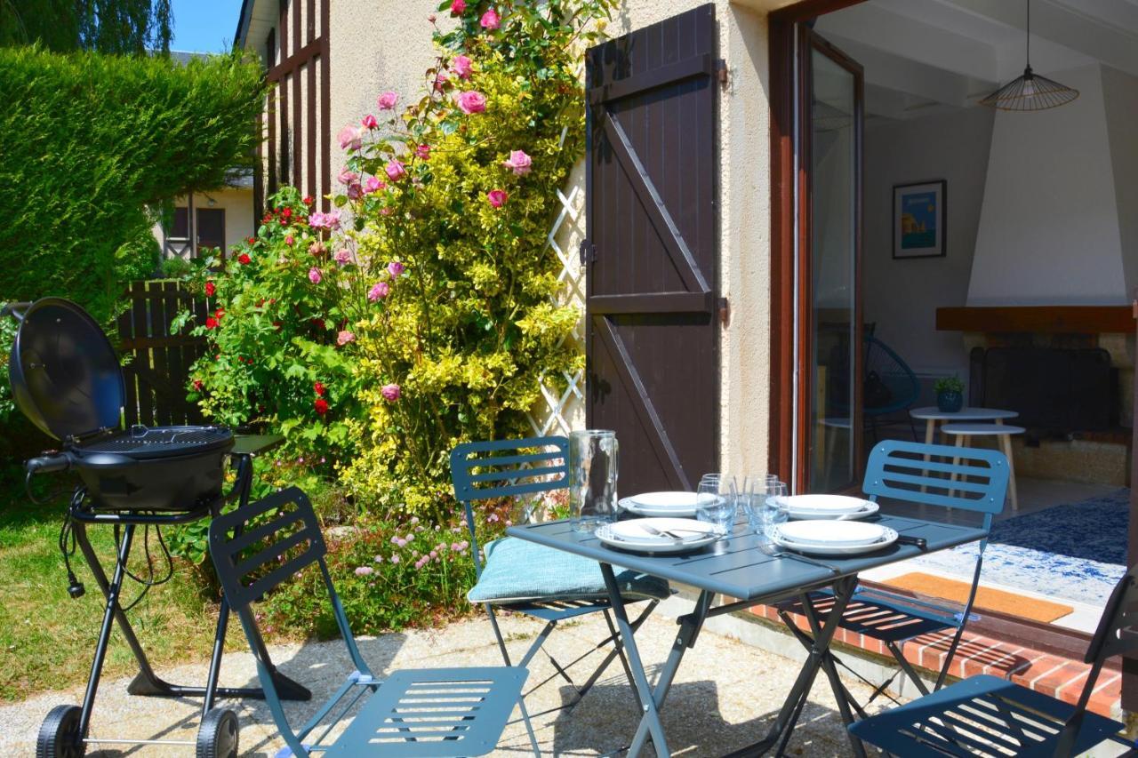 Cottage With Large Garden 15 Minutes Walk From The Beach Villers-sur-Mer Ngoại thất bức ảnh