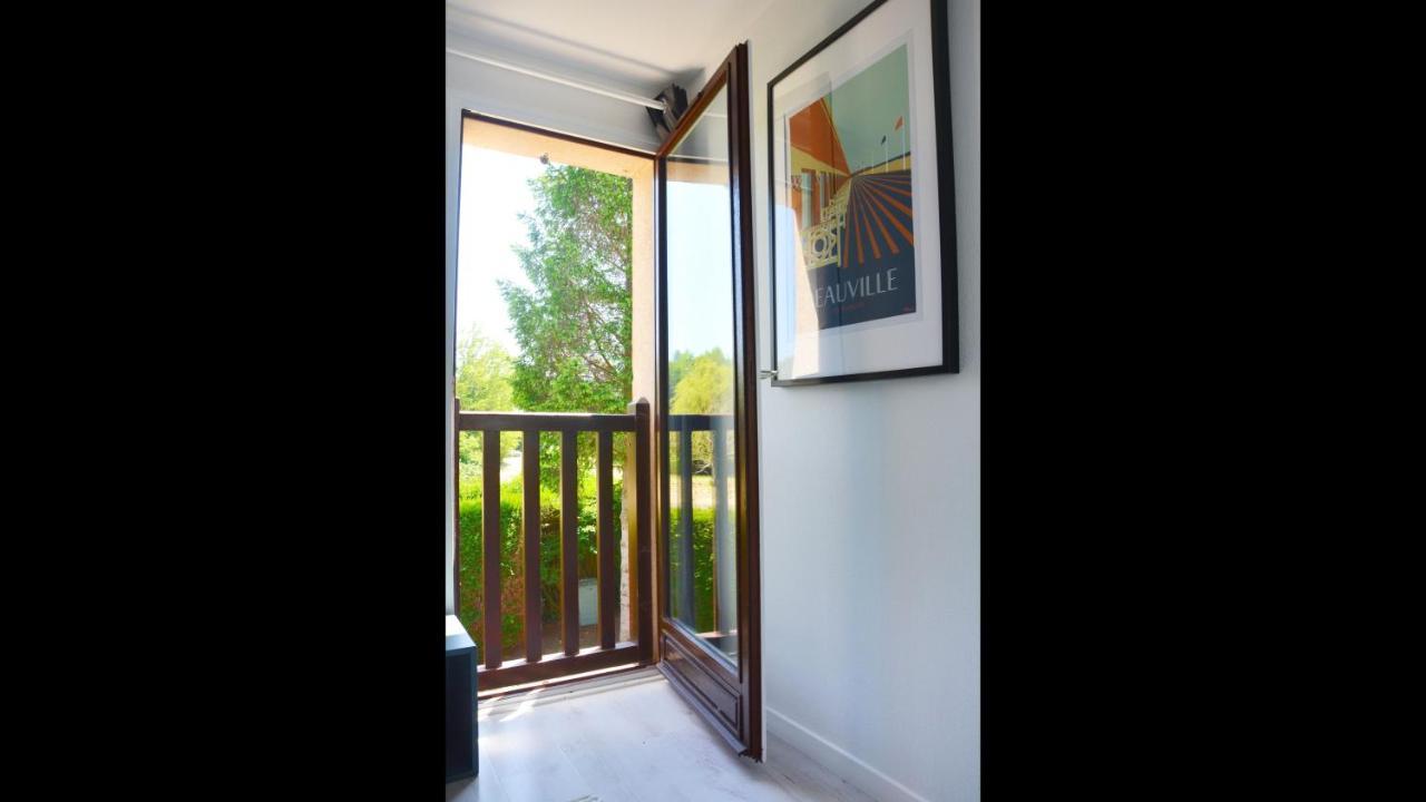 Cottage With Large Garden 15 Minutes Walk From The Beach Villers-sur-Mer Ngoại thất bức ảnh